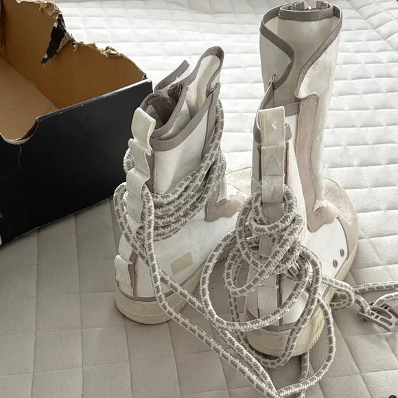 Nike Men’s High-Top SF Air Force 1 HI AS QS Sneakers in White and Gray - Picture 5 of 7